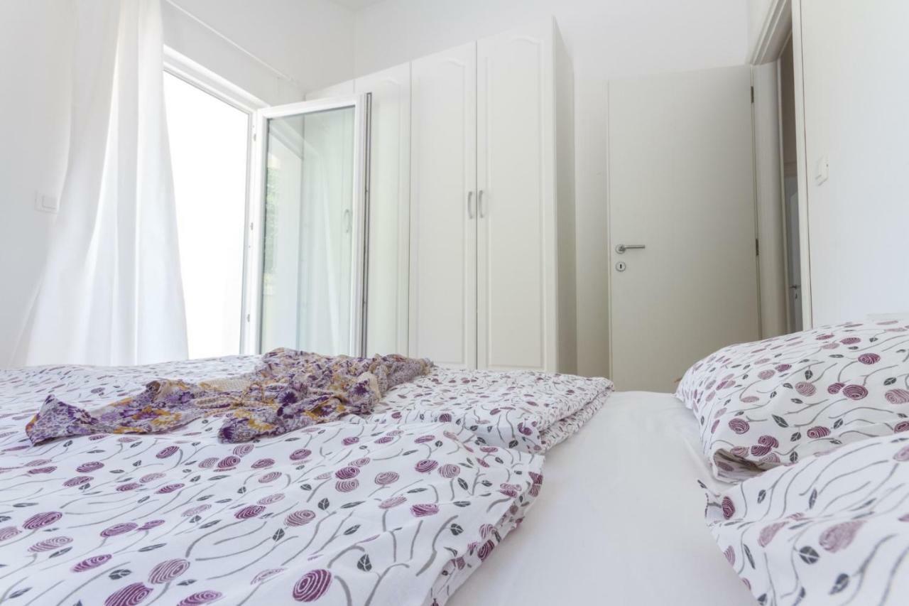 Villa House Sunny Rock Baska Exterior foto